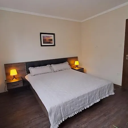 Szilfák Apartamento Hajdúszoboszló