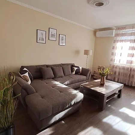 Apartment Szilfak Hajduszoboszlo