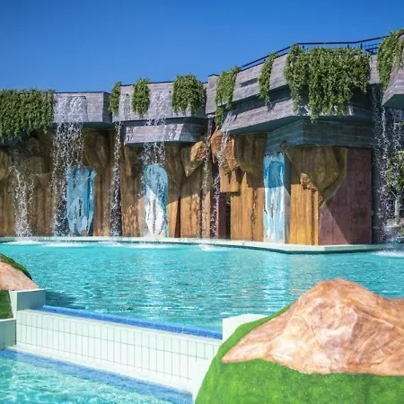 Szilfák * Hajdúszoboszló