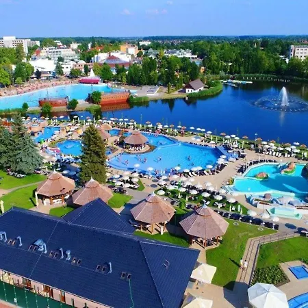 Szilfák Apartamento *