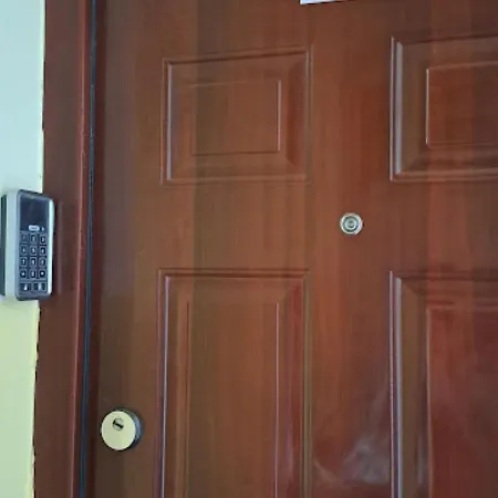 Szilfák Apartamento *