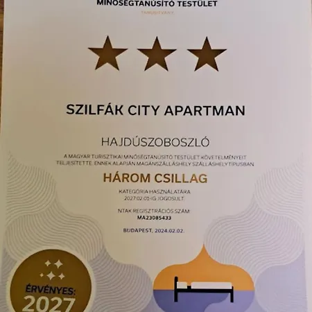Apartment Szilfak *