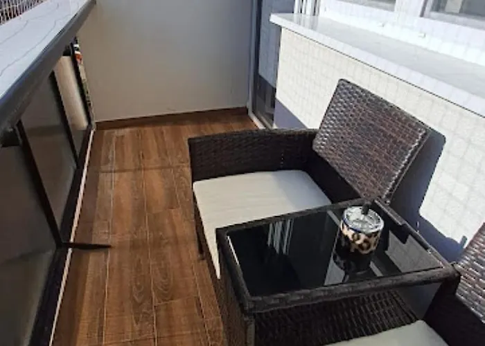 Szilfák Apartman *